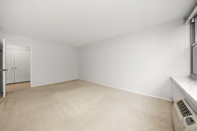Noticeably large one-bedroom condominium in a luxury on Sydney R. Marovitz Golf Course in Illinois - for sale on GolfHomes.com, golf home, golf lot