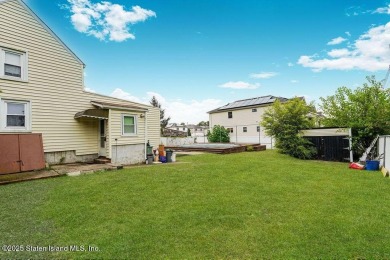 Welcome to 53 Morris St  a 2 bedroom home sitting on large on South Shore Golf Course in New York - for sale on GolfHomes.com, golf home, golf lot