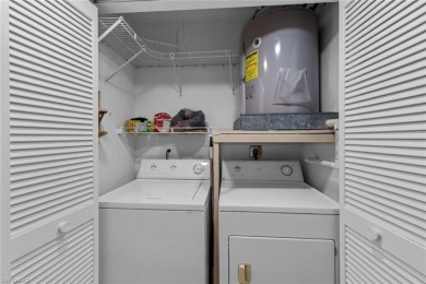 MOTIVATED SELLER!!  GOLF COURSE/LAKE VIEW! This 2 bed + den, 2 on Cross Creek Country Club in Florida - for sale on GolfHomes.com, golf home, golf lot