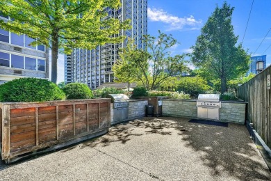 Noticeably large one-bedroom condominium in a luxury on Sydney R. Marovitz Golf Course in Illinois - for sale on GolfHomes.com, golf home, golf lot
