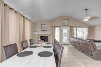 Adorable Detached Single Family Home in Rockport Country Club - on Rockport Country Club in Texas - for sale on GolfHomes.com, golf home, golf lot