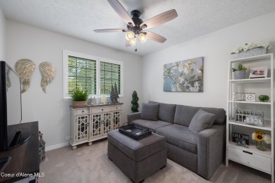 Charming and recently updated condo within walking distance of on Liberty Lake Golf Club in Washington - for sale on GolfHomes.com, golf home, golf lot