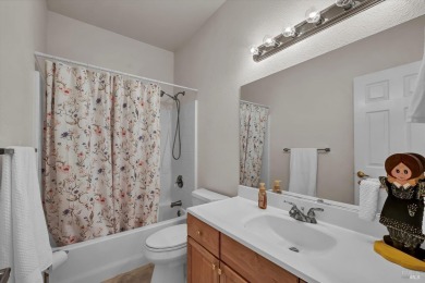 Gorgeous, single level Hidden Valley Lake home hits all the on Hidden Valley Lake Golf and Country Club in California - for sale on GolfHomes.com, golf home, golf lot