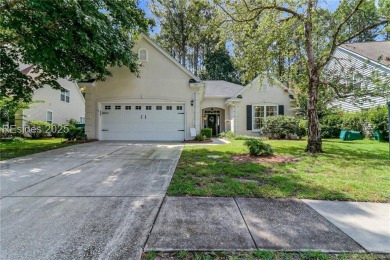 This beautifully maintained single-story home offers 3 easy on Pinecrest Golf Course in South Carolina - for sale on GolfHomes.com, golf home, golf lot