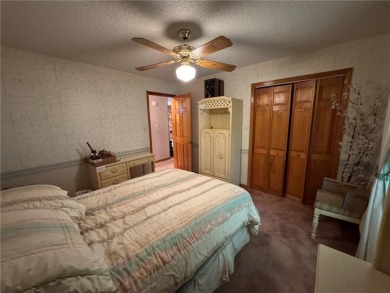 Rare Find on the Russellville Golf Course!
This spacious home on Russellville Country Club in Arkansas - for sale on GolfHomes.com, golf home, golf lot