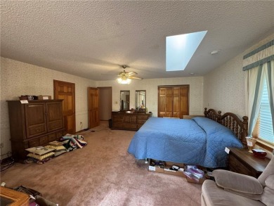Rare Find on the Russellville Golf Course!
This spacious home on Russellville Country Club in Arkansas - for sale on GolfHomes.com, golf home, golf lot