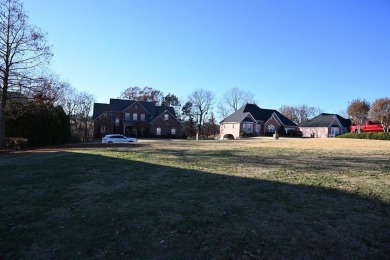 A BEAUTIFUL BUILDING  LOT #44 IN THE HARRISON COUNTRY CLUB .HOLE on Harrison Country Club in Arkansas - for sale on GolfHomes.com, golf home, golf lot