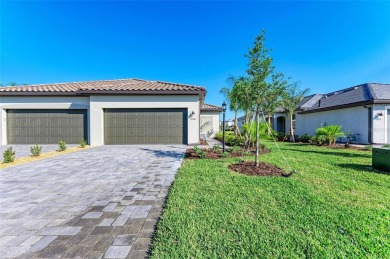 Your chance to own 2 Villas side to side, each listed separately on Lakewood National Golf Club in Florida - for sale on GolfHomes.com, golf home, golf lot