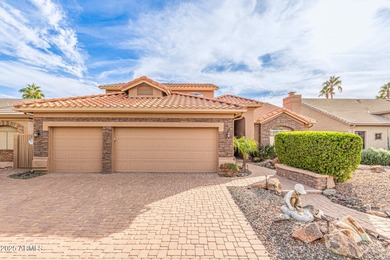 Beautiful updated 4 BR, 3 BA Galleria model in gated Oakwood on Oakwood Golf Club  in Arizona - for sale on GolfHomes.com, golf home, golf lot