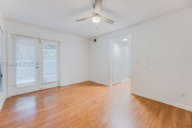 Beautifully maintained and ideally situated, this 1 bed, 1.5 on Palmetto Dunes Golf Course and Resort in South Carolina - for sale on GolfHomes.com, golf home, golf lot