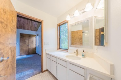 Beautifully remodeled 5B/4.5B luxury home in gated Salishan on Salishan Spa and Golf Resort in Oregon - for sale on GolfHomes.com, golf home, golf lot