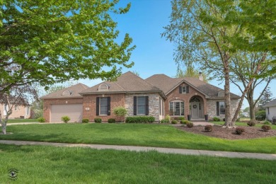 Here's your opportunity to own a Beautiful Custom Built 4 on Cardinal Creek Golf Course in Illinois - for sale on GolfHomes.com, golf home, golf lot