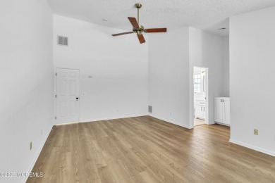 Fully renovated 2 bed, 2 bath home in the desirable Greenbriar on Greenbriar Woodlands in New Jersey - for sale on GolfHomes.com, golf home, golf lot