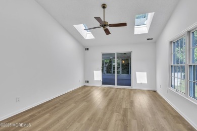 Fully renovated 2 bed, 2 bath home in the desirable Greenbriar on Greenbriar Woodlands in New Jersey - for sale on GolfHomes.com, golf home, golf lot