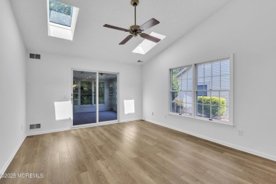 Fully renovated 2 bed, 2 bath home in the desirable Greenbriar on Greenbriar Woodlands in New Jersey - for sale on GolfHomes.com, golf home, golf lot