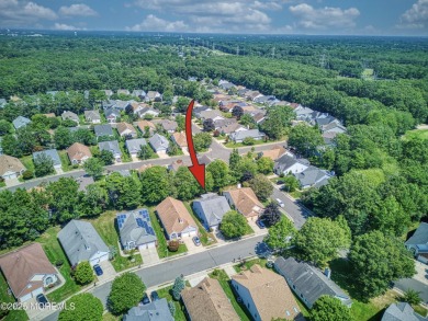 Fully renovated 2 bed, 2 bath home in the desirable Greenbriar on Greenbriar Woodlands in New Jersey - for sale on GolfHomes.com, golf home, golf lot