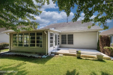 Fully renovated 2 bed, 2 bath home in the desirable Greenbriar on Greenbriar Woodlands in New Jersey - for sale on GolfHomes.com, golf home, golf lot