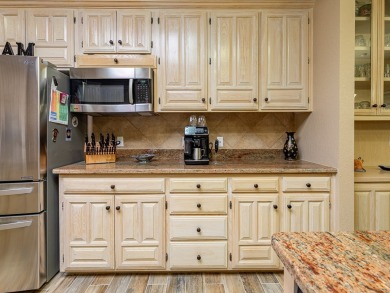 Welcome to the highly sought-after Green Tree subdivision! This on Green Tree Country Club in Texas - for sale on GolfHomes.com, golf home, golf lot
