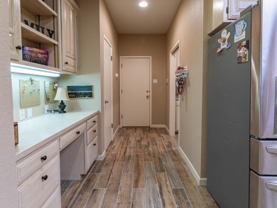 Welcome to the highly sought-after Green Tree subdivision! This on Green Tree Country Club in Texas - for sale on GolfHomes.com, golf home, golf lot