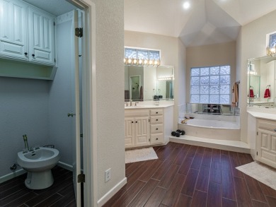 Welcome to the highly sought-after Green Tree subdivision! This on Green Tree Country Club in Texas - for sale on GolfHomes.com, golf home, golf lot