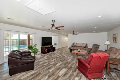 Distinctive 3 bed/3 bath home in the Coyote Wash Golf Course on The Links At Coyote Wash in Arizona - for sale on GolfHomes.com, golf home, golf lot