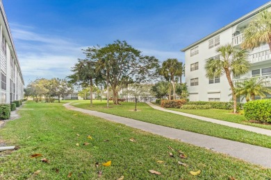 Fully furnished apartment in a clean, nice and active 55+ on Wynmoor Golf Course in Florida - for sale on GolfHomes.com, golf home, golf lot