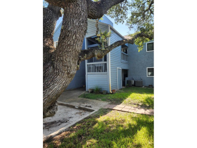 Turnkey downstairs unit in Rockport Country Club - fully on Rockport Country Club in Texas - for sale on GolfHomes.com, golf home, golf lot