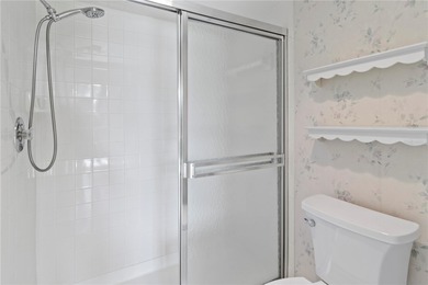 Under contract-accepting backup offers. Best deal in Pinebrook! on Pinebrook/Ironwood Golf Course in Florida - for sale on GolfHomes.com, golf home, golf lot