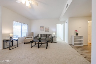 Beautiful partly Furnished Condo in Fairways at Arrowhead on Arrowhead Country Club in Arizona - for sale on GolfHomes.com, golf home, golf lot