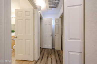 Beautiful partly Furnished Condo in Fairways at Arrowhead on Arrowhead Country Club in Arizona - for sale on GolfHomes.com, golf home, golf lot