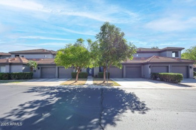 Beautiful partly Furnished Condo in Fairways at Arrowhead on Arrowhead Country Club in Arizona - for sale on GolfHomes.com, golf home, golf lot