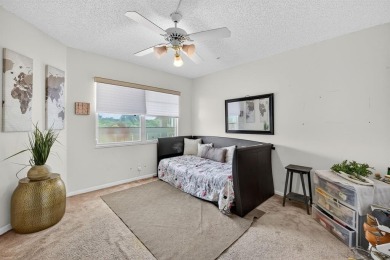 Abacos - 2 Bed, 2 Bath Evergreen Corner Unit
Bright and airy on Wynmoor Golf Course in Florida - for sale on GolfHomes.com, golf home, golf lot