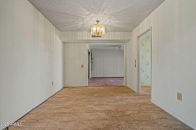 Street facing 2 bed/2 bath Patio Home in a  fantastic location on Sun City-Willow Creek / Willow Brook  in Arizona - for sale on GolfHomes.com, golf home, golf lot