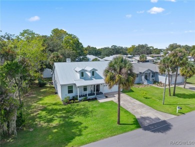 Waterfront Perfection in the Heart of Crystal River! Completely on Plantation Inn and Golf Resort  in Florida - for sale on GolfHomes.com, golf home, golf lot