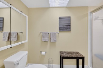 Abacos - 2 Bed, 2 Bath Evergreen Corner Unit
Bright and airy on Wynmoor Golf Course in Florida - for sale on GolfHomes.com, golf home, golf lot