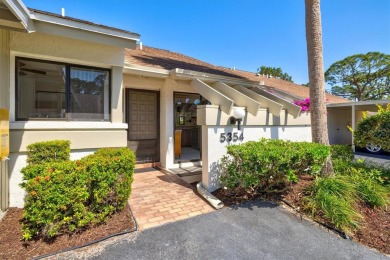 Stylish and Spacious, your Sarasota home in The Meadows awaits! on The Meadows Golf and Country Club in Florida - for sale on GolfHomes.com, golf home, golf lot