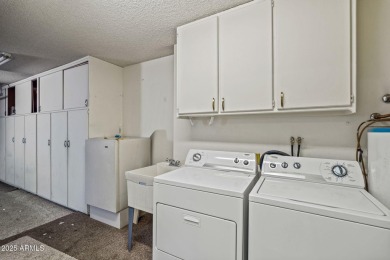 Street facing 2 bed/2 bath Patio Home in a  fantastic location on Sun City-Willow Creek / Willow Brook  in Arizona - for sale on GolfHomes.com, golf home, golf lot