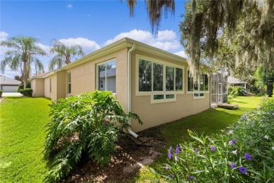 This stunning 3/2 MAGNOLIA single-family home is situated in the on Amberwood Executive Golf Course in Florida - for sale on GolfHomes.com, golf home, golf lot