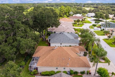 This stunning 3/2 MAGNOLIA single-family home is situated in the on Amberwood Executive Golf Course in Florida - for sale on GolfHomes.com, golf home, golf lot