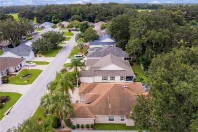 This stunning 3/2 MAGNOLIA single-family home is situated in the on Amberwood Executive Golf Course in Florida - for sale on GolfHomes.com, golf home, golf lot