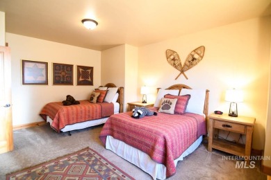 Hassle-free home ownership with all of the amenities! on McCall Municipal Golf Course in Idaho - for sale on GolfHomes.com, golf home, golf lot