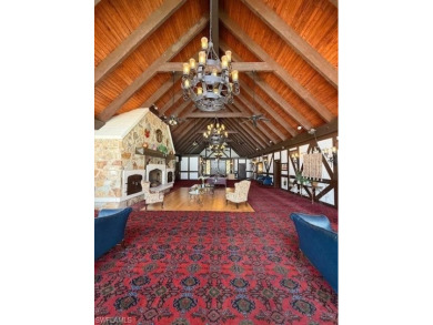 Welcome to this bright and spacious 2-bedroom, 2-bathroom on Inverrary Country Club in Florida - for sale on GolfHomes.com, golf home, golf lot