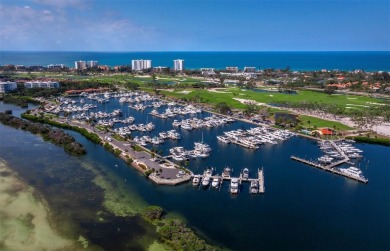 Under contract-accepting backup offers. An extraordinary on Longboat Key Golf Club Resort in Florida - for sale on GolfHomes.com, golf home, golf lot