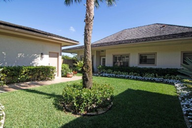 SELLER WANTS TO SELL....Fabulous 2 Bedroom / 2 Bath BUNGALOW in on Palm Beach Polo and Country Club in Florida - for sale on GolfHomes.com, golf home, golf lot