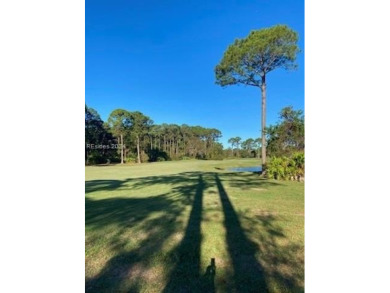 Rare opportunity to own one of the few remaining homesites in on Palmetto Hall Golf Course in South Carolina - for sale on GolfHomes.com, golf home, golf lot