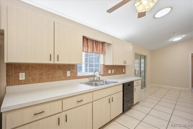 Charming 2-Bedroom Home in the Sought-After 55+ Spruce Creek on Preserve Golf Club in Florida - for sale on GolfHomes.com, golf home, golf lot