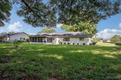 Charming 2-Bedroom Home in the Sought-After 55+ Spruce Creek on Preserve Golf Club in Florida - for sale on GolfHomes.com, golf home, golf lot