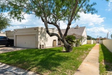 Welcome to 102 Sugar Creek, the premier end-unit townhome in the on Rockport Country Club in Texas - for sale on GolfHomes.com, golf home, golf lot
