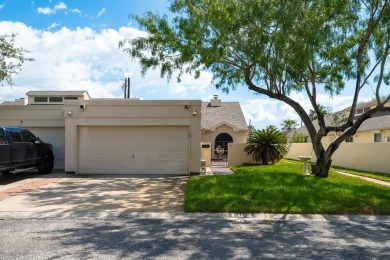 Welcome to 102 Sugar Creek, the premier end-unit townhome in the on Rockport Country Club in Texas - for sale on GolfHomes.com, golf home, golf lot