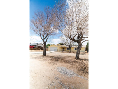 Charming Hesperia Home with Versatile Living Spaces
Welcome to on Hesperia Golf and Country Club in California - for sale on GolfHomes.com, golf home, golf lot